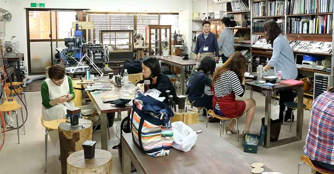 都内で彫金教室・ジュエリースクールを行う【スタジオクルーシブル】のレッスン予約